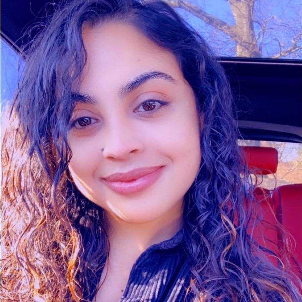 Meet your Posher, Angelique